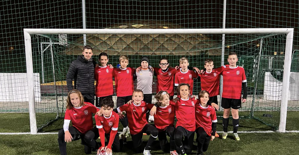 U13